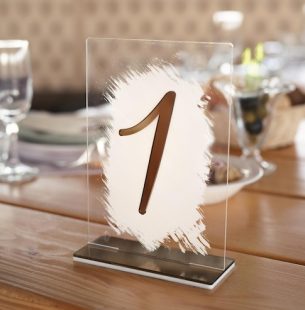 guest-table-number-wedding-table-restaurant_199620-10561