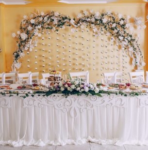 great decor wedding buffet restaurant which looks tasty